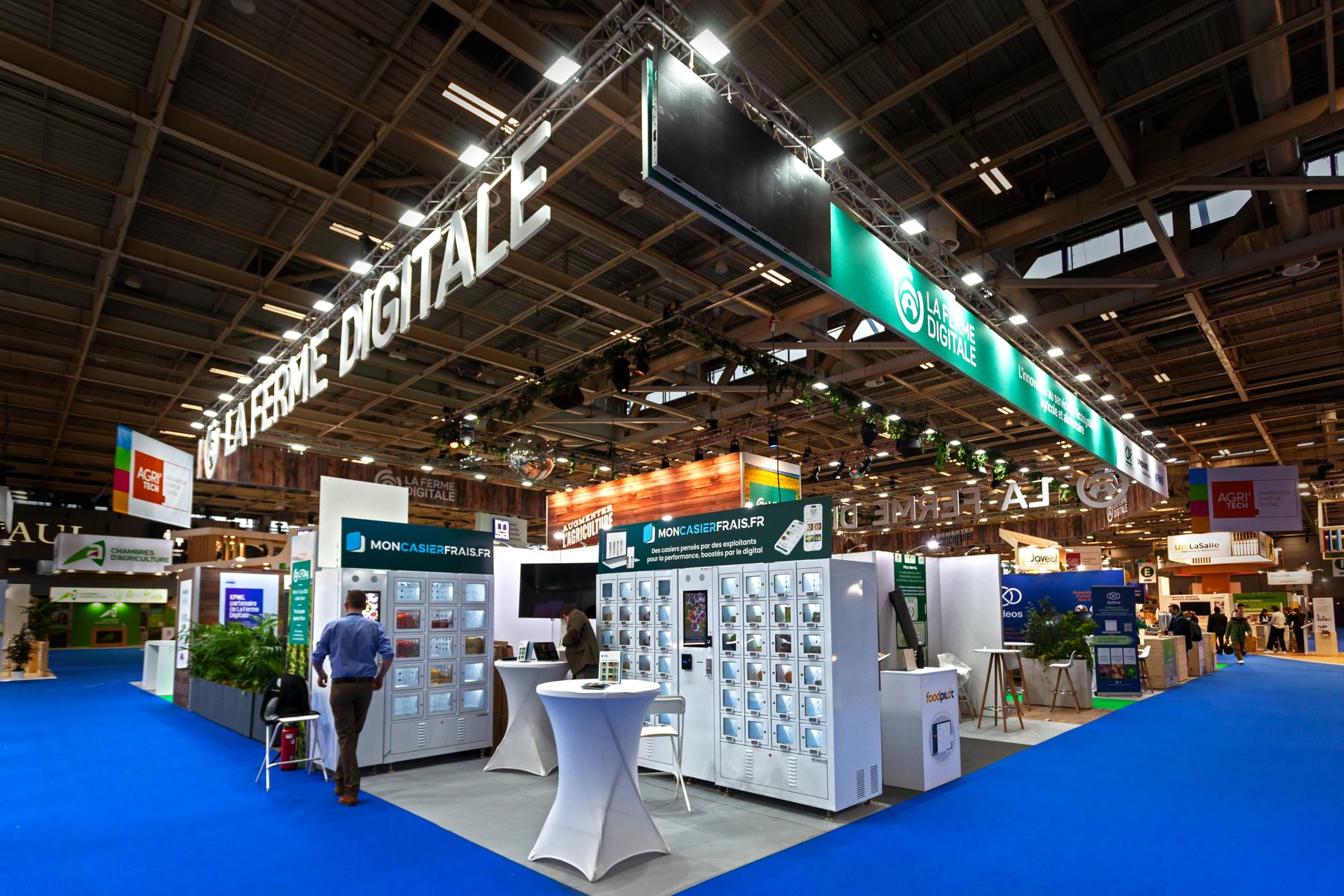 Allée du pavillon La Ferme Digitale au Salon de l'Agriculture 2025