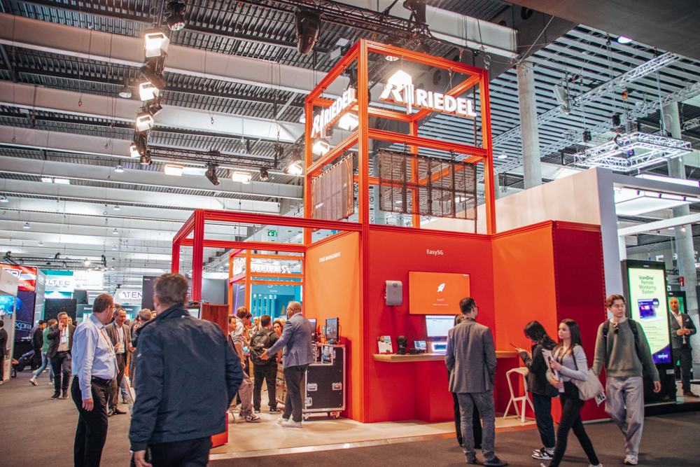 Stand Riedel sur deux niveaux, ISE 2025